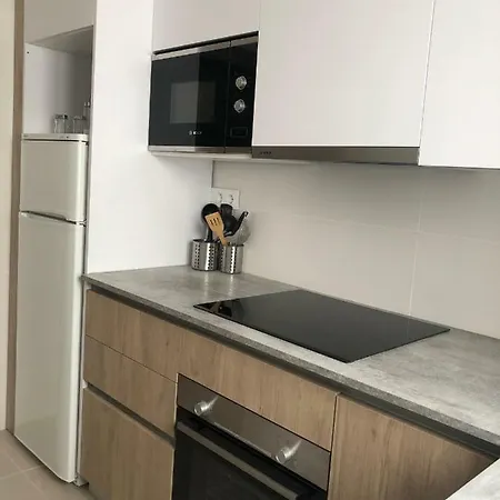 Edificio El Port 2 * Камбрильс